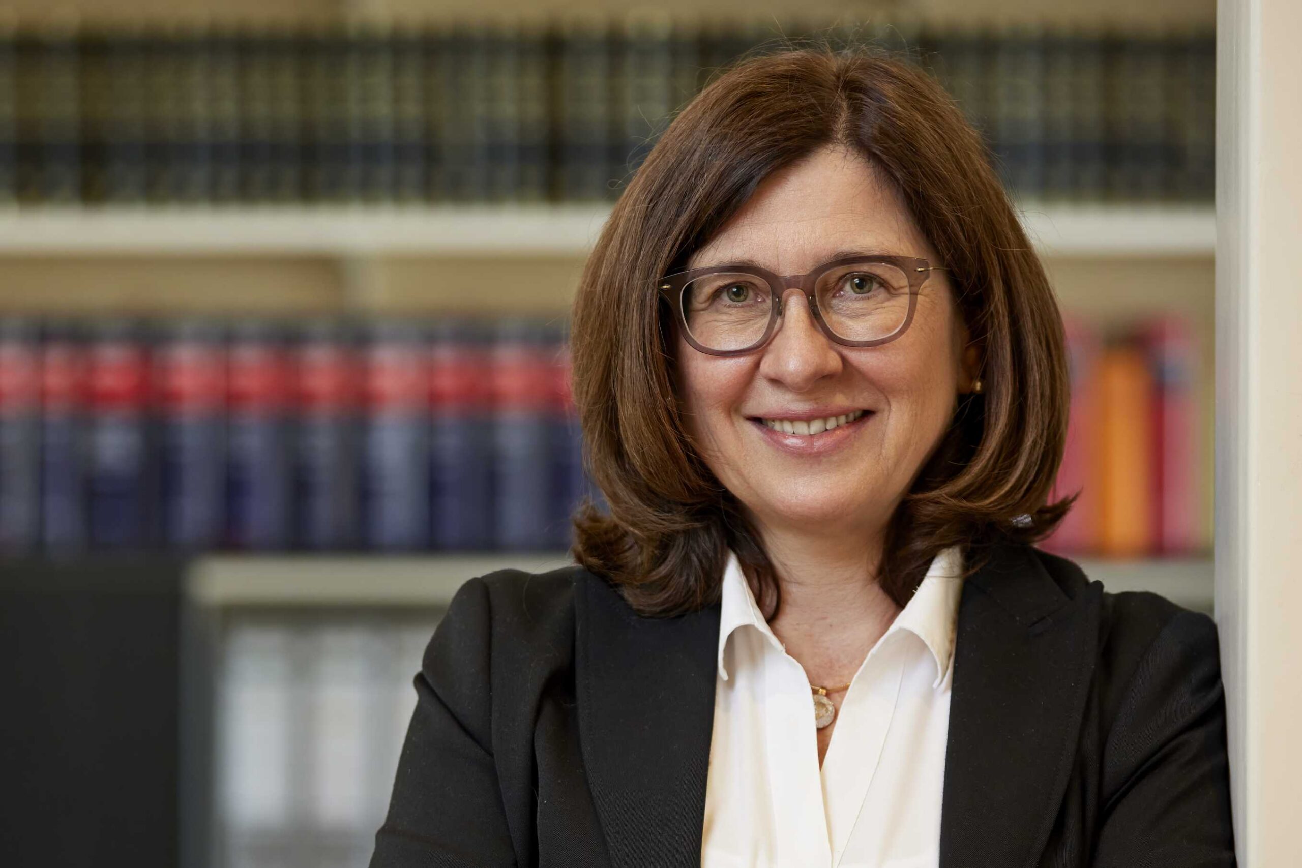 Porträt Dr. Barbara Genius